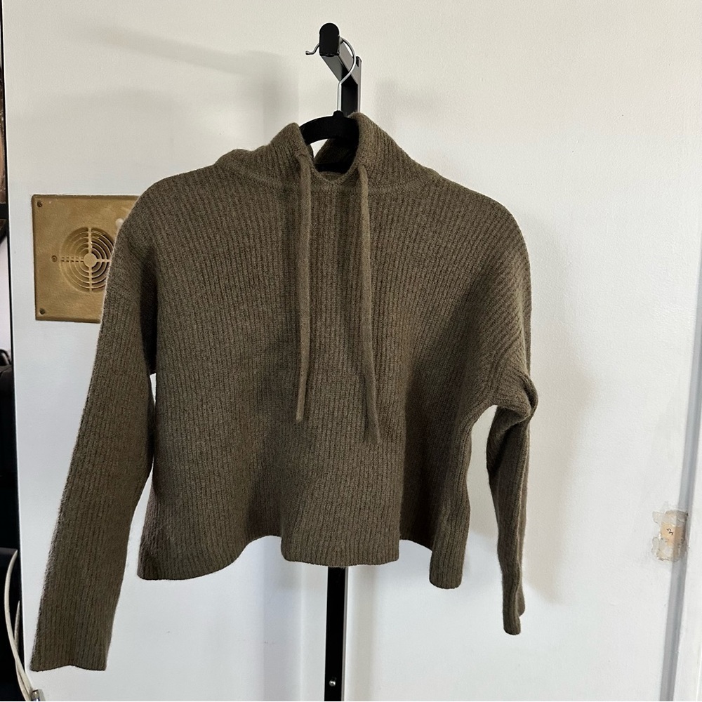 Jennie kayne olive green crop hoodie sweater size medium